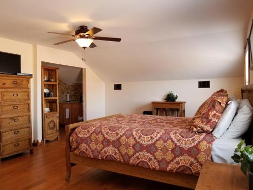 Bed & Breakfast Mendelbaum Winery Loft West