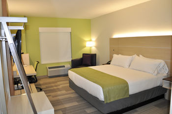 Hotel Holiday Inn Express & Suites Price