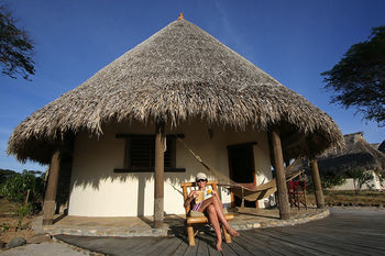Hotel Punta Teonoste