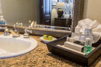 Hotel Real Intercontinental Managua At Metrocentro Mall