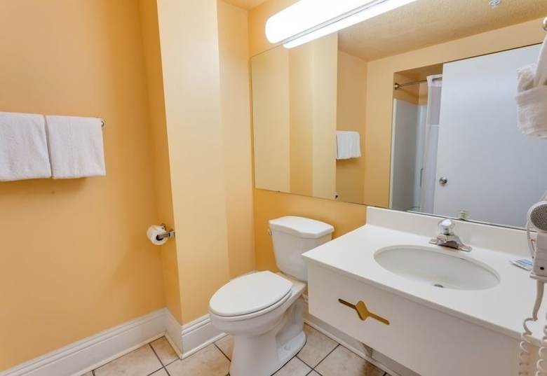 Naples Park Central Hotel