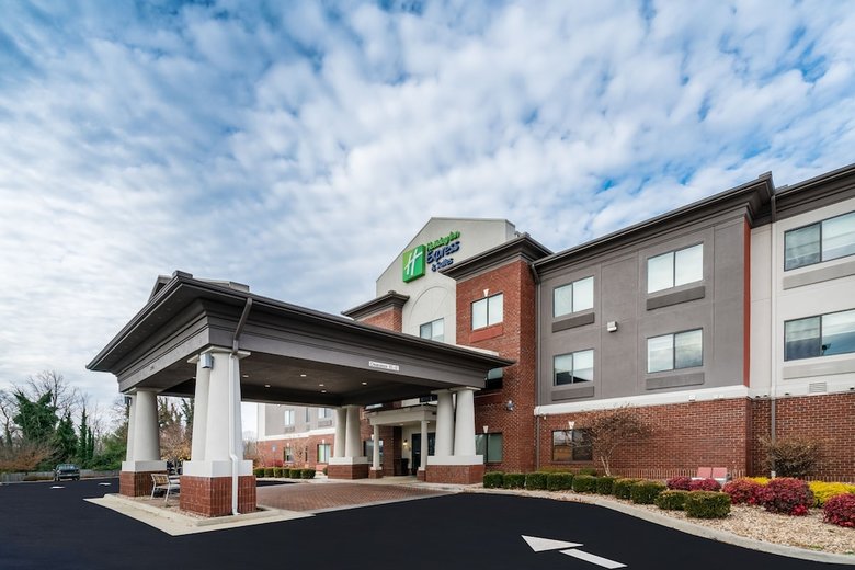 Holiday Inn Express Hotel & Suites Rocky Mount