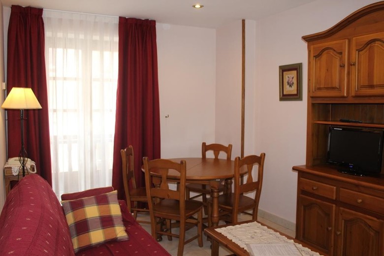 Apartamentos Aptos. La Lula
