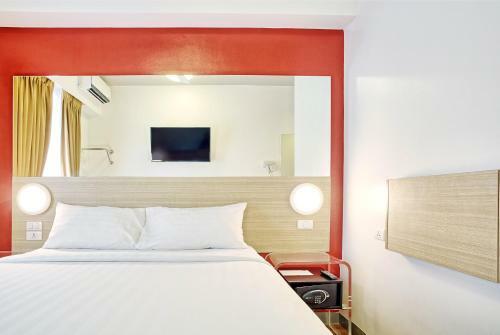 Hotel Red Planet Amorsolo Makati, Manila