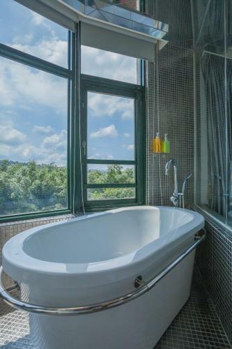 Bed & Breakfast Shuian Lakeside Hotel