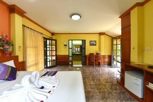 Hotel Forra Hill Resort