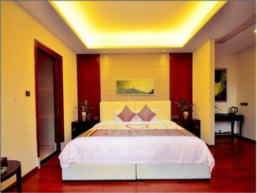 Rainbow Apartment And Villa