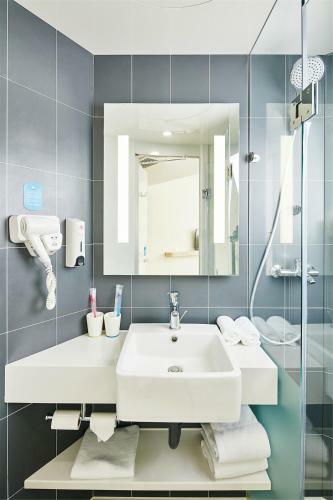 Hotel Hanting Express Qingdao Hai'er Road