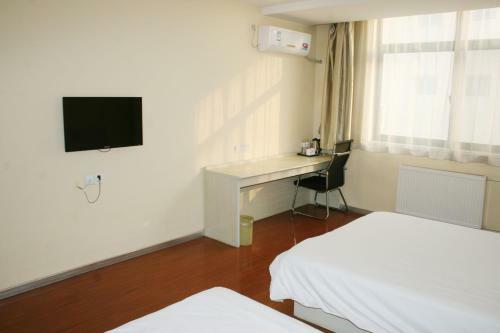 Hotel Hanting Express Yantai Xingfunan Road