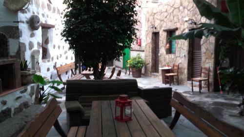 Hostal Casa Rural La Piedra Viva-grupos