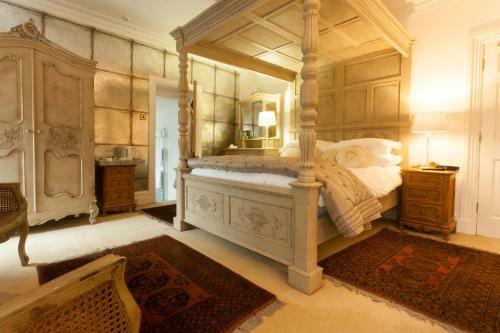 Hotel Meifod Country House