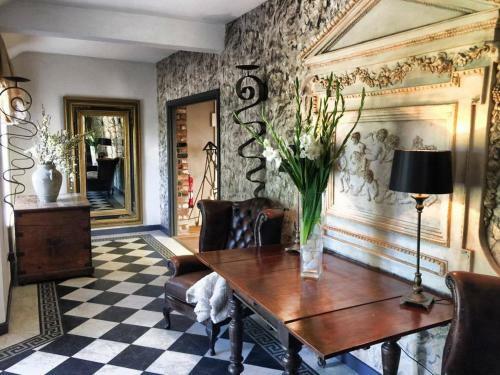 Hotel Meifod Country House
