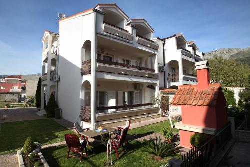 Apartments Blato
