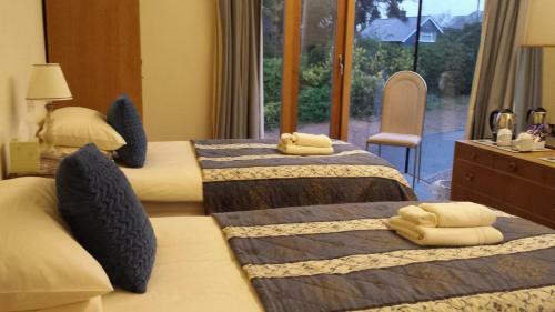 Bed & Breakfast Benslow Music