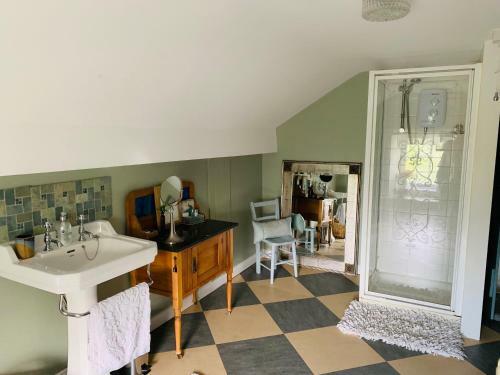 Bed & Breakfast Larchmount House