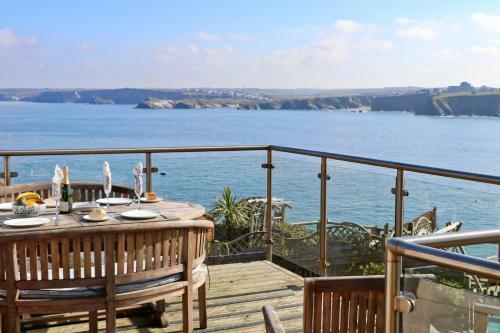 Sea View House