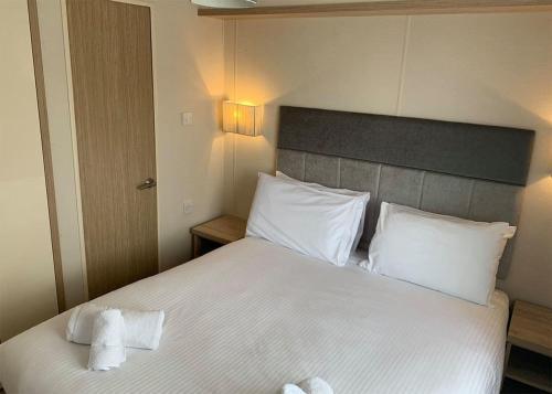 Devon Hills Lodges