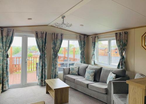 Devon Hills Lodges