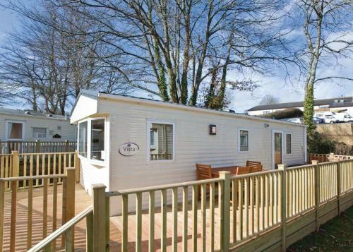 Devon Hills Lodges