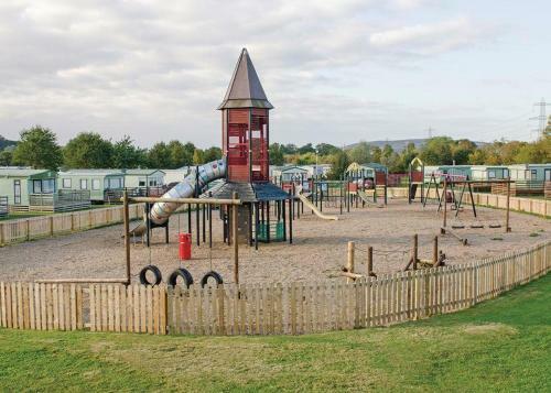 Riverside Country Park