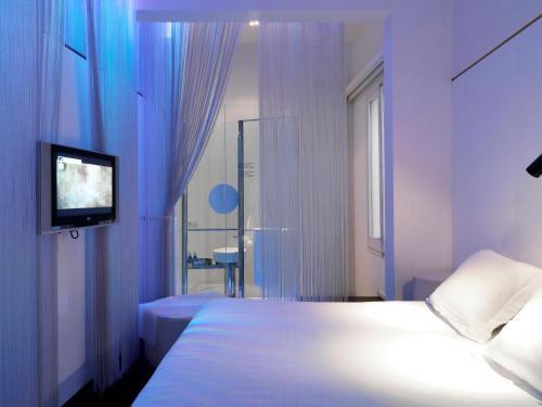 Chic & Basic Born Boutique Hotel