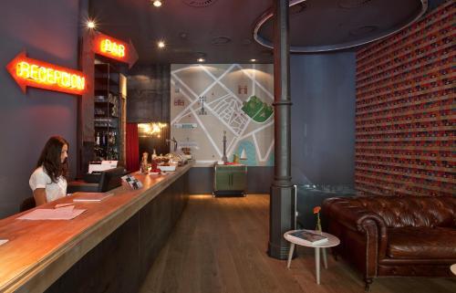 Chic & Basic Born Boutique Hotel