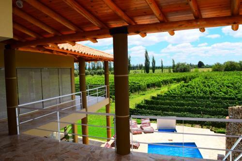 Hotel Chaglasian Wine & Suites