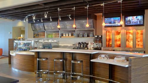 Hotel Courtyard By Marriott Muncie At Horizon Convention Center