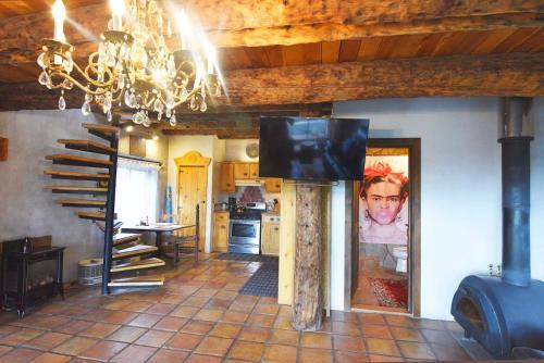 Lodge Rustic New Mexican Charm
