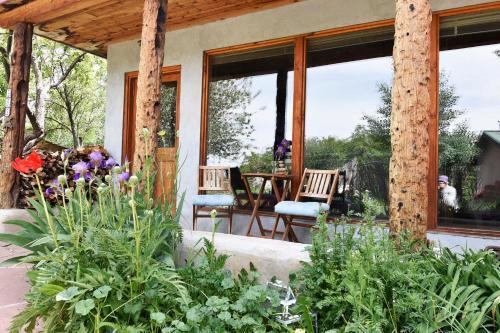 Lodge Rustic New Mexican Charm