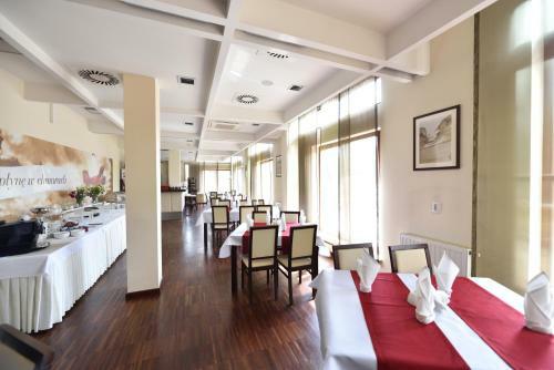 Aviator Hotel & Spa