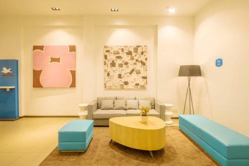 Hotel Hanting Express Yuyao North Xinjian Road