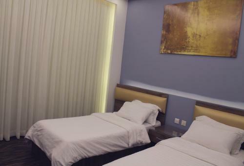 Hotel Platinum The First