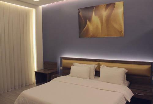 Hotel Platinum The First