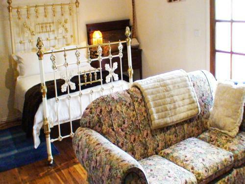 Hotel Albury Cottages