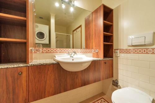 Princes Wharf - Private Apartments