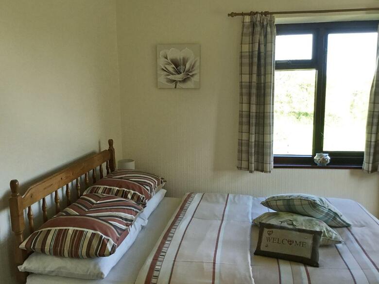 Rose Cottage VI