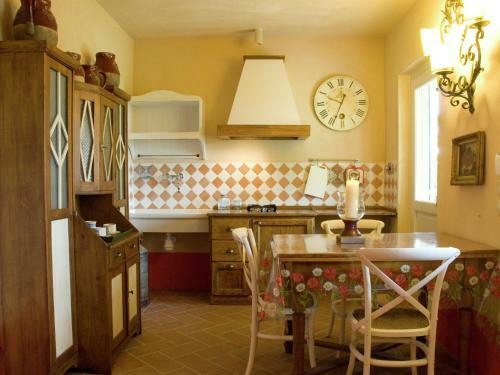 Special Apartments In Braccagni With Orthopedic Beds