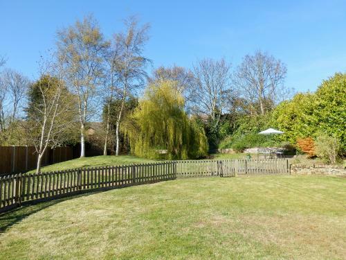 Willow Pool House