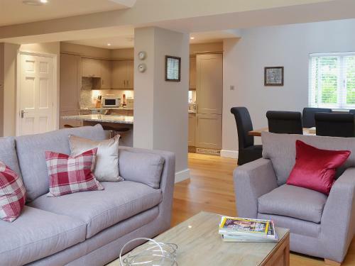 Grovelands Lodge