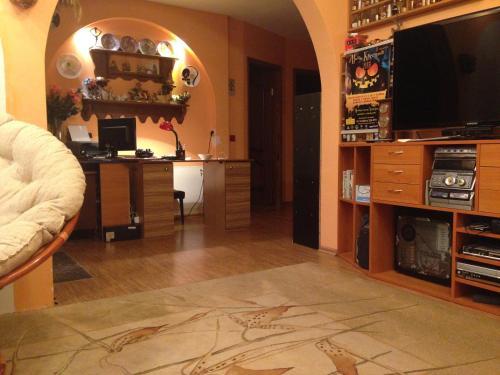 Hostel And Apartment Cherdak