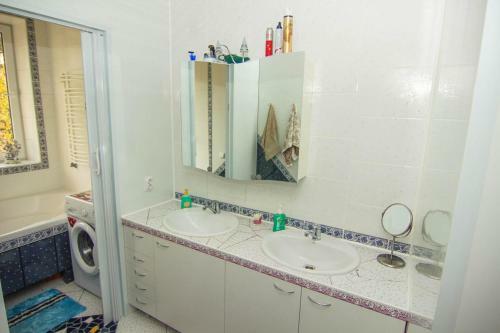 Hostel And Apartment Cherdak