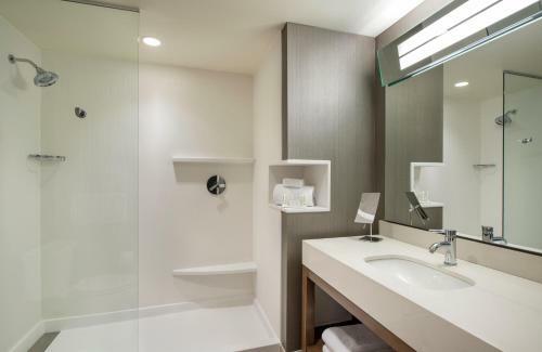 Hotel Courtyard By Marriott Calgary South