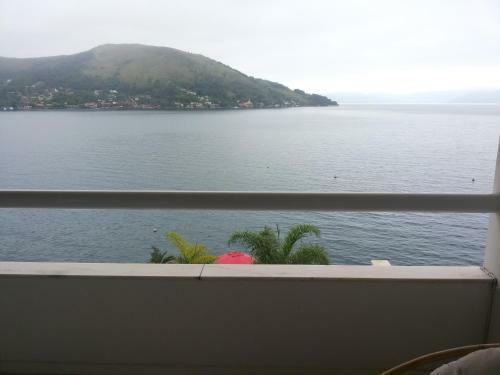 Casa Grande Em Angra
