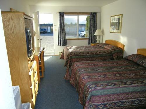 The Chalet Motel
