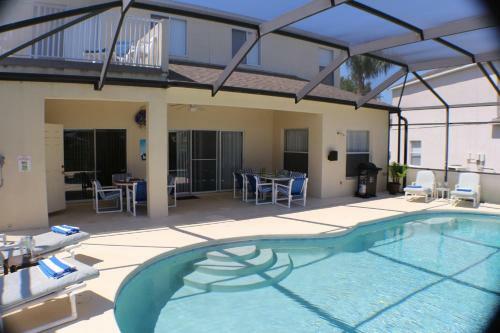 Balmoral Villa 524