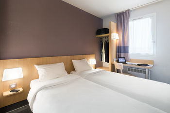 Hotel B&B H�tel Maurepas