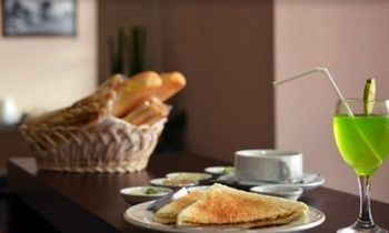Uny Hotel