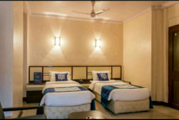 Strand Hotel