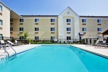 Hotel Candlewood Suites Savannah Airport